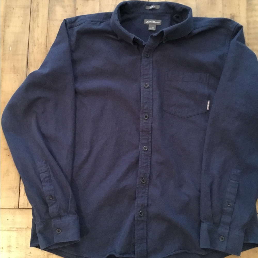 Eddie Bauer Men's Deep Navy Long-Sleeve Button-Down Shirt